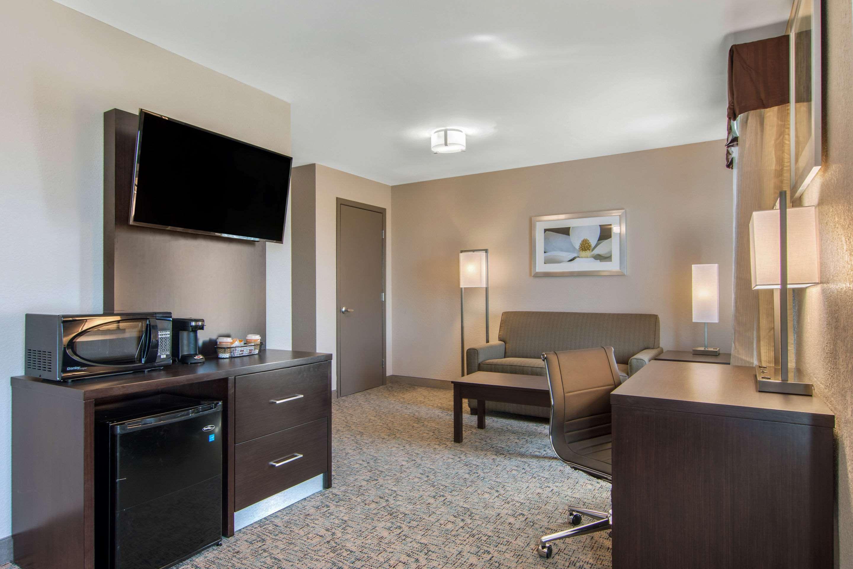 Clarion Inn & Suites Atlanta Downtown Exteriör bild